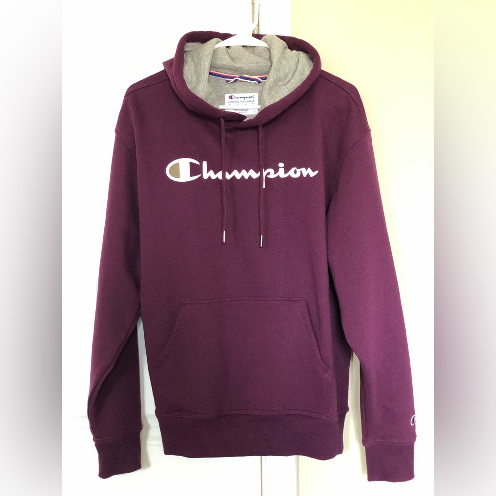 Women’s champion hoodie. Worn once. Like new.